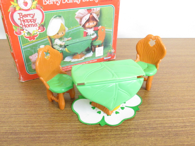 Kenner(ケナー) Strawberry Shortcake Berry Happy Home /Berry Dainty Dining Room