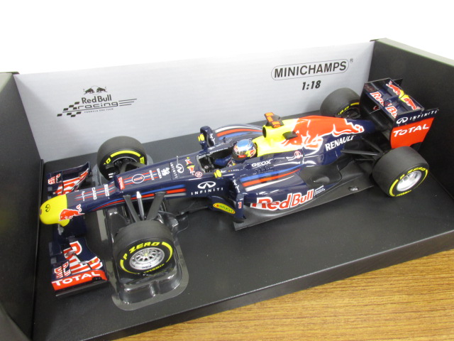 MINICHAMPS(ミニチャンプス) 1/18 Red Bull Racing Renault RB8 S.Vettel, 2012 #1